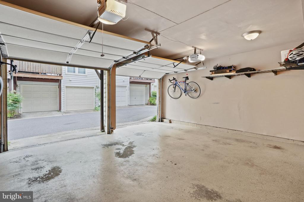 2442 GARNETT DRIVE