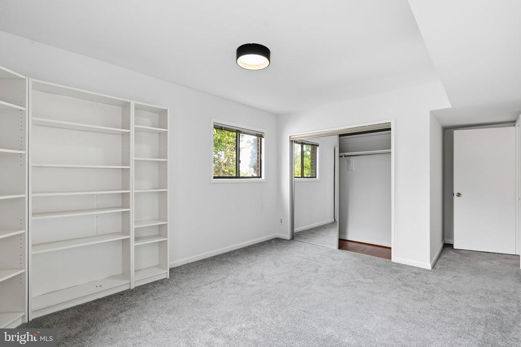 55 SKYHILL ROAD Unit: 202