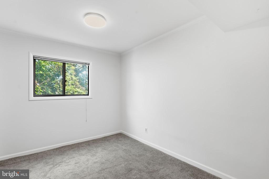 55 SKYHILL ROAD Unit: 202