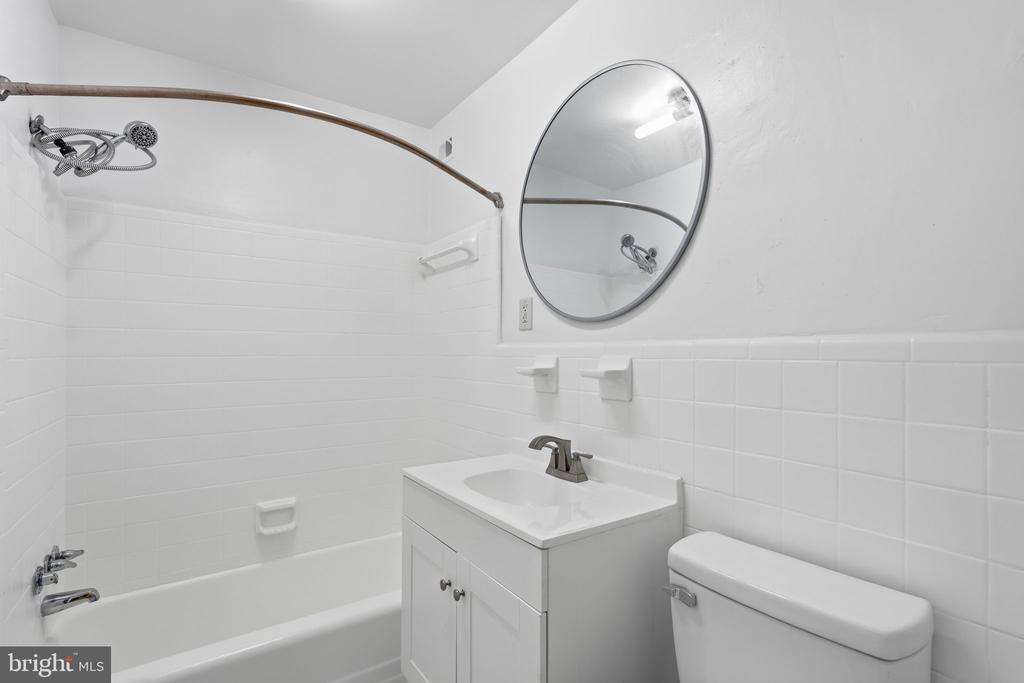 55 SKYHILL ROAD Unit: 202