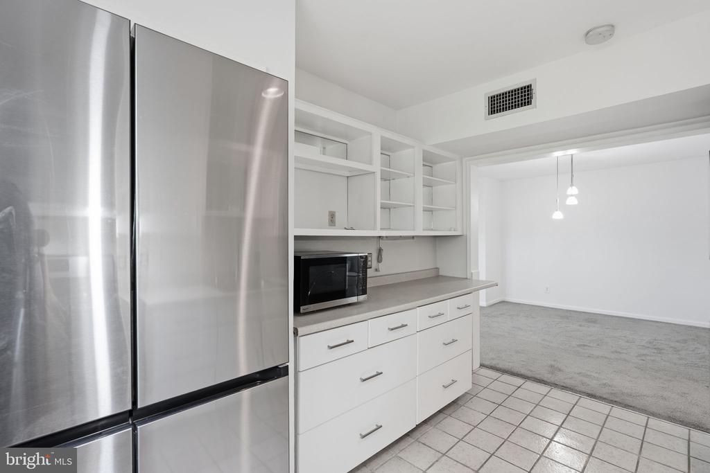 55 SKYHILL ROAD Unit: 202