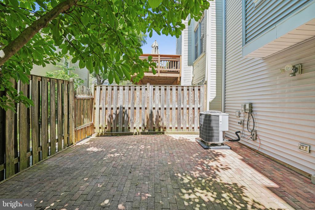 71 FENDALL AVENUE