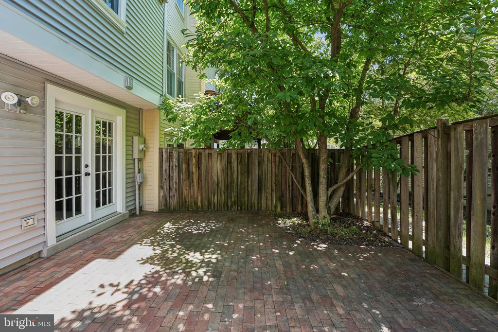 71 FENDALL AVENUE