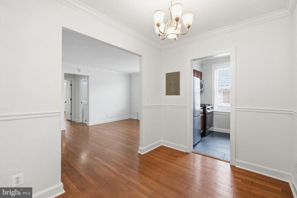 922 S WASHINGTON STREET Unit: 304
