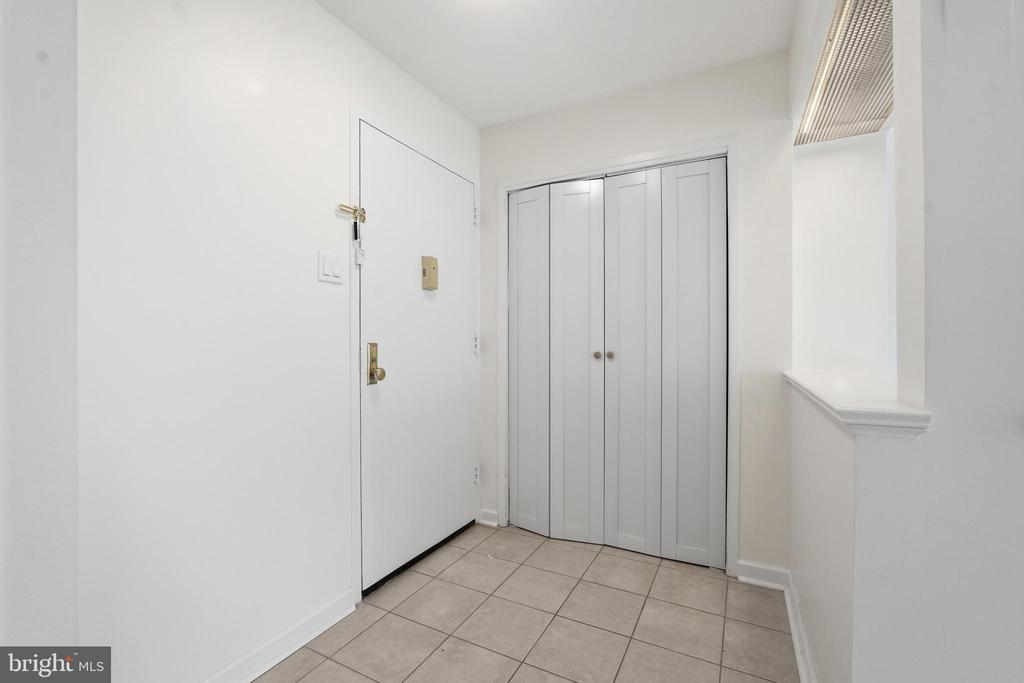 5340 HOLMES RUN PARKWAY Unit: 704