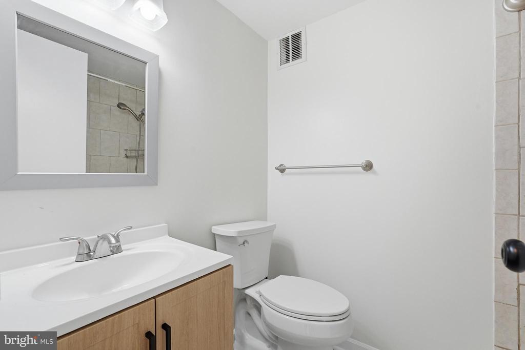 5340 HOLMES RUN PARKWAY Unit: 704