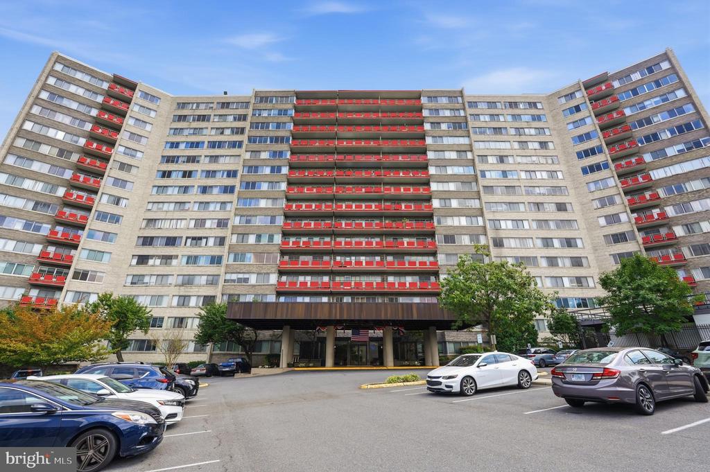 5340 HOLMES RUN PARKWAY Unit: 704