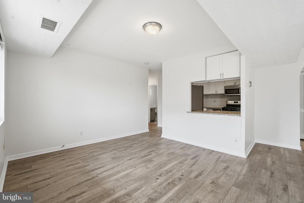 5340 HOLMES RUN PARKWAY Unit: 704