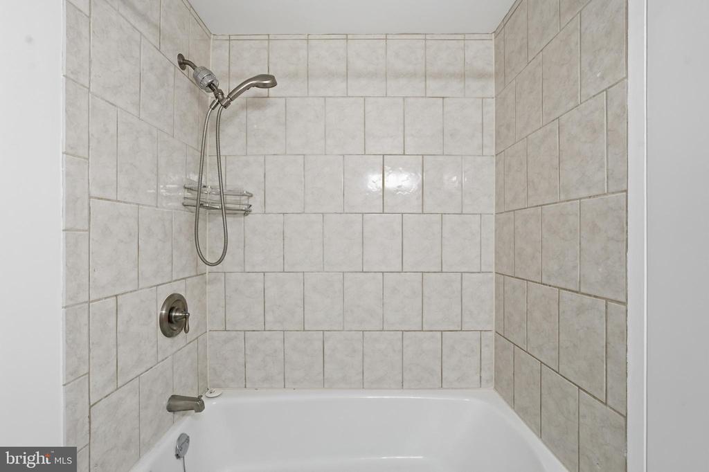 5340 HOLMES RUN PARKWAY Unit: 704