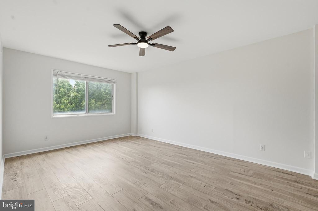 5340 HOLMES RUN PARKWAY Unit: 704