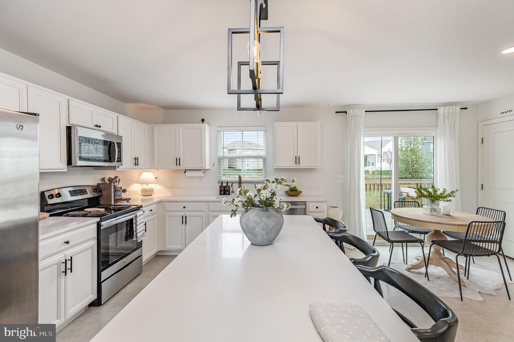 2260 WALNUT BRANCH DRIVE