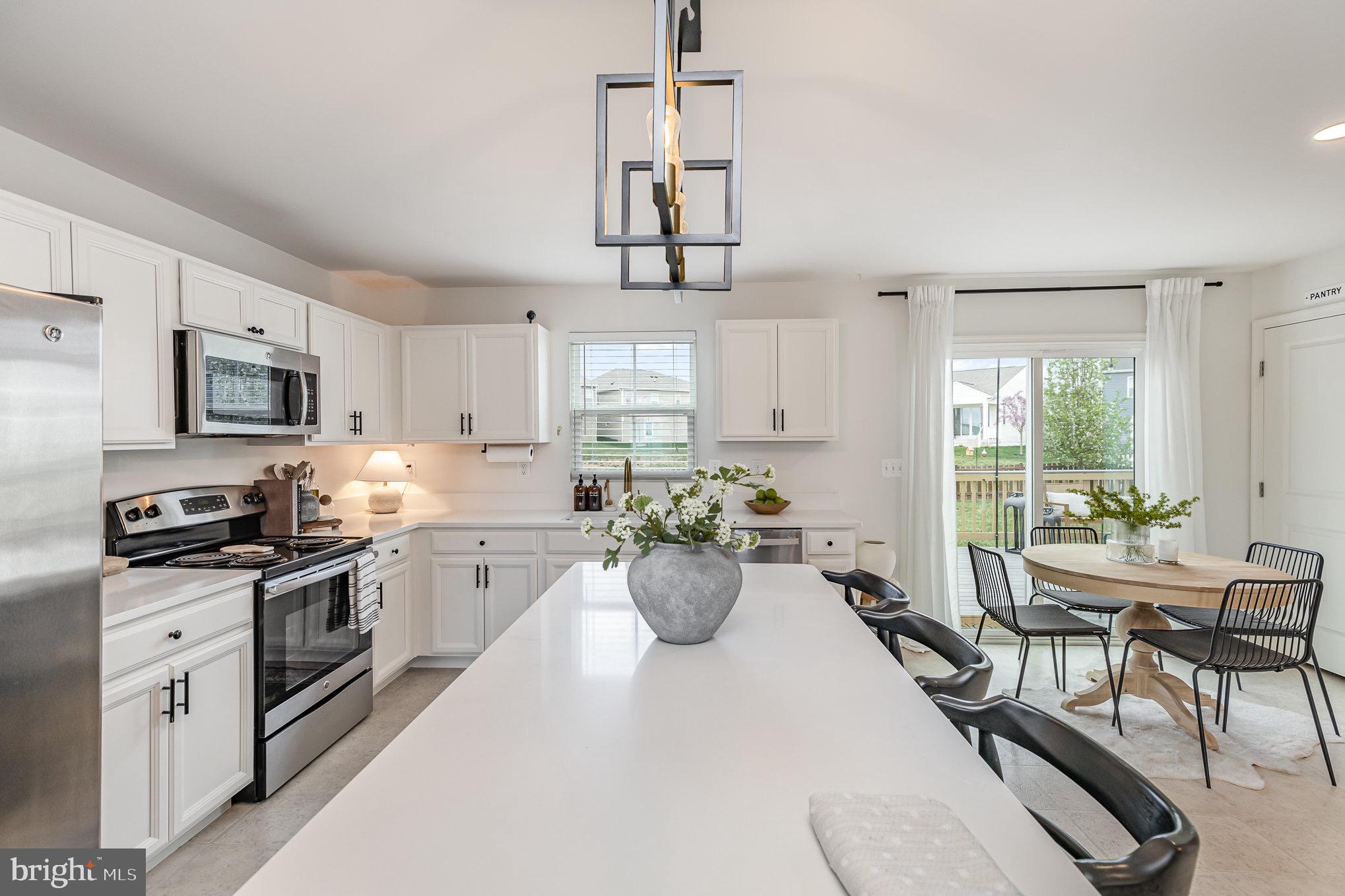2260 WALNUT BRANCH DRIVE