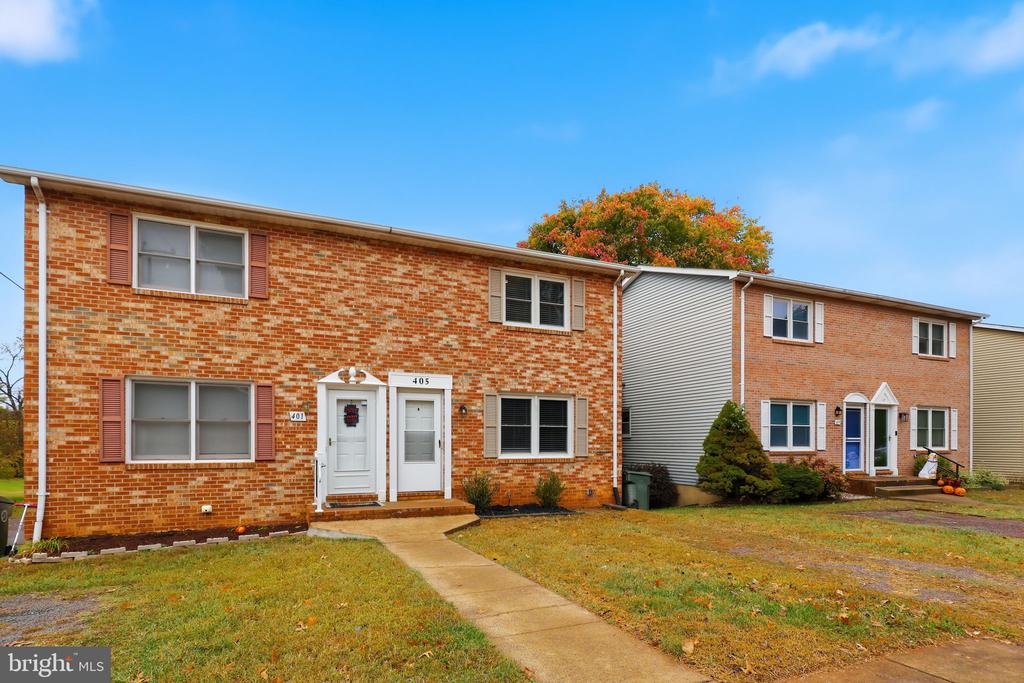 405 WILLOW LAWN DRIVE