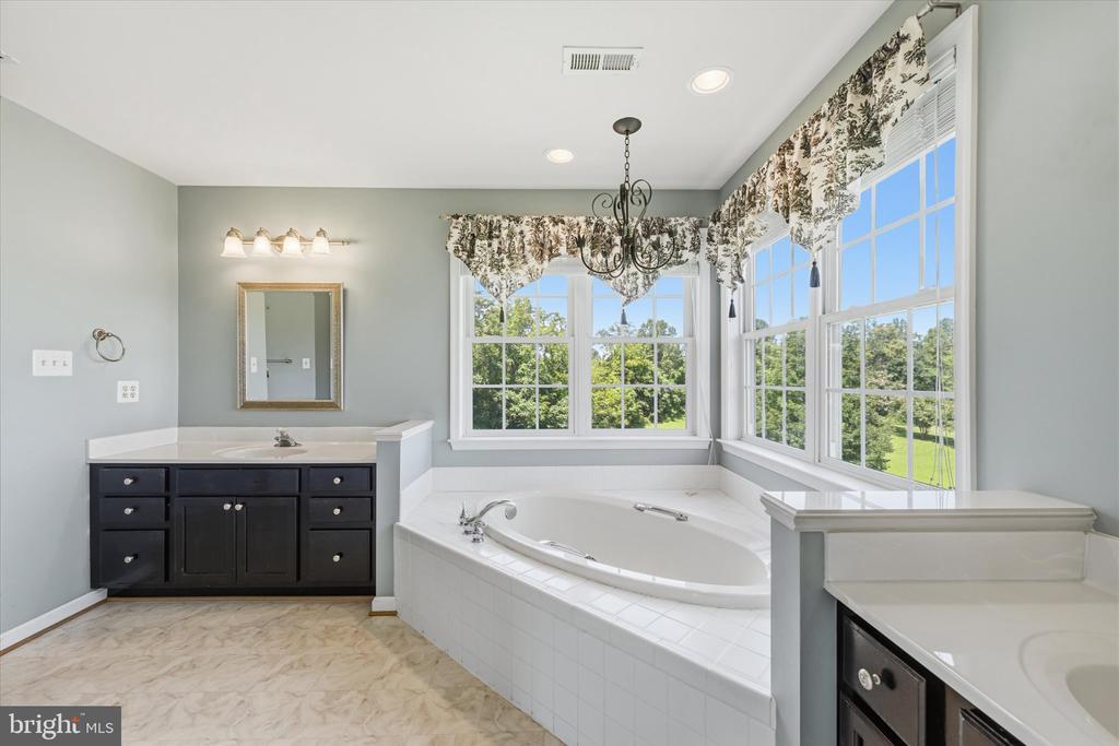 17065 REID HILL DRIVE