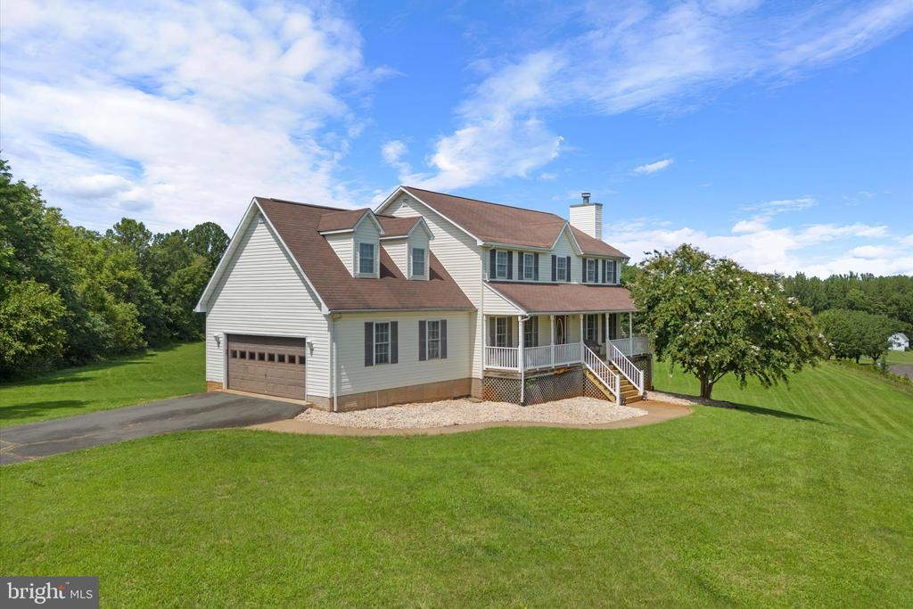 17065 REID HILL DRIVE