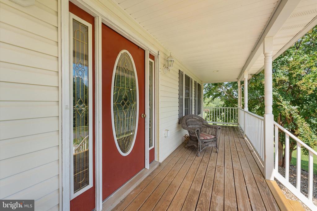 17065 REID HILL DRIVE