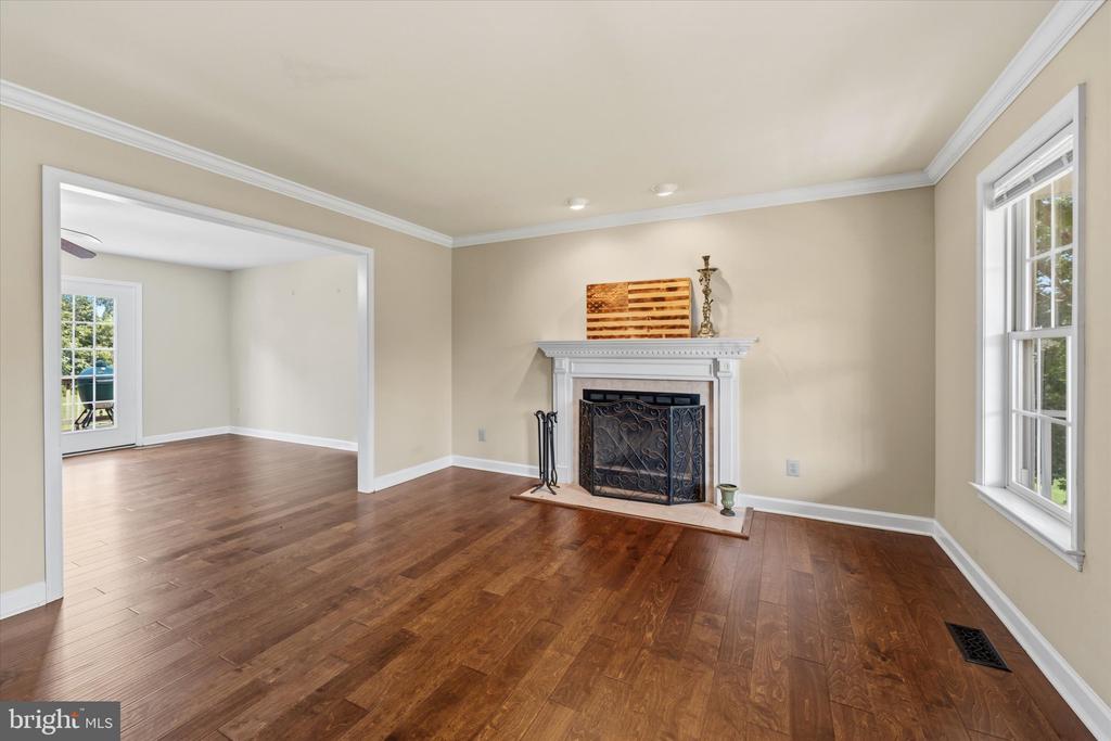 17065 REID HILL DRIVE