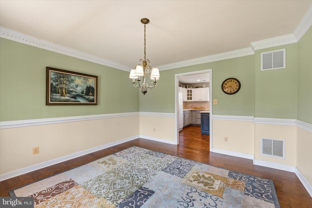 17065 REID HILL DRIVE