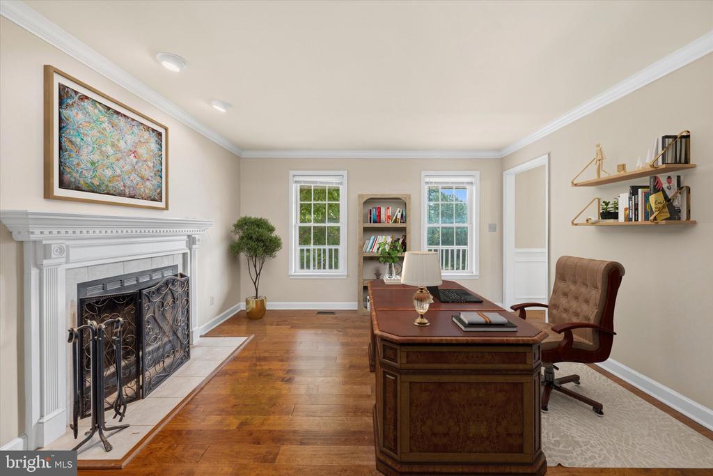 17065 REID HILL DRIVE