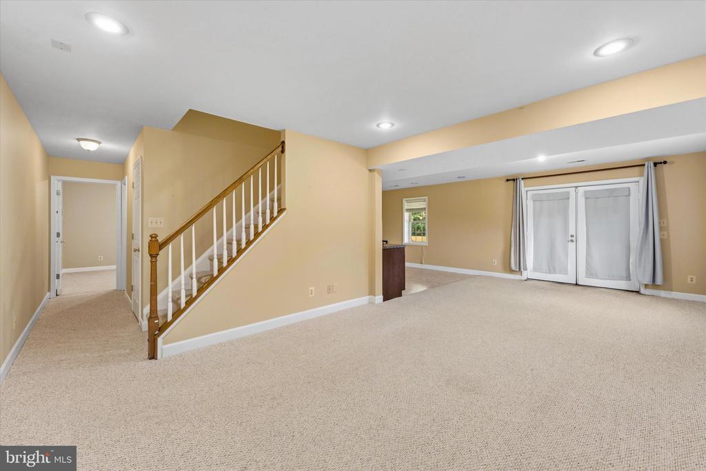 17065 REID HILL DRIVE