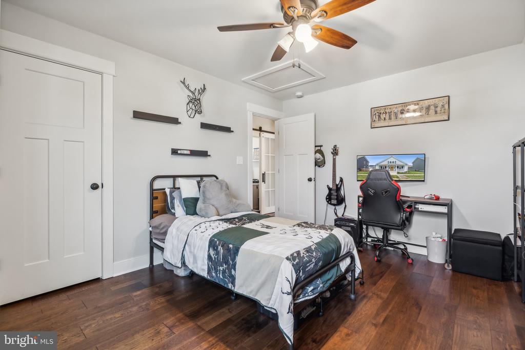 6631 STERLING WAY
