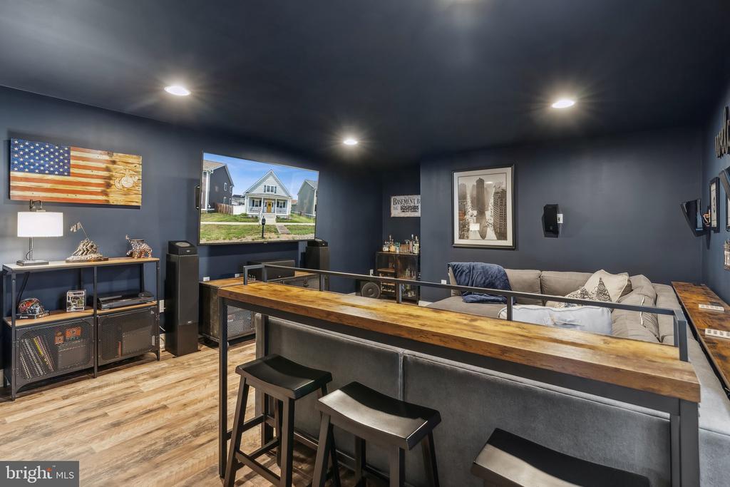 6631 STERLING WAY