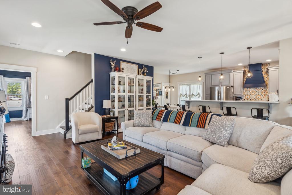 6631 STERLING WAY