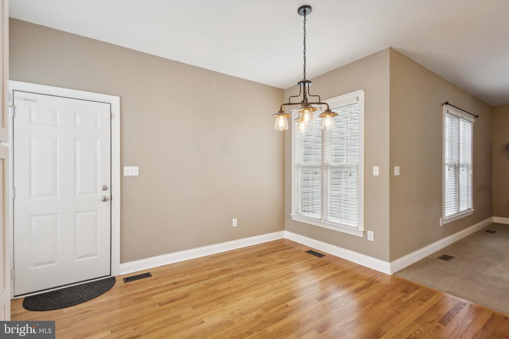 17263 EASTER LILY MEWS