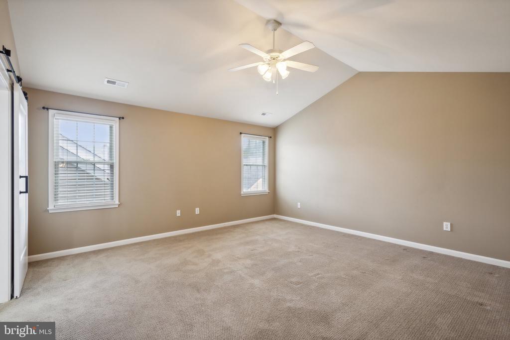 17263 EASTER LILY MEWS