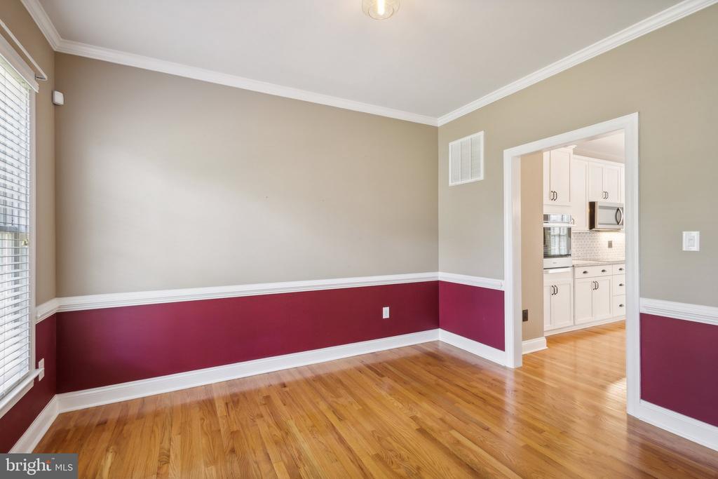17263 EASTER LILY MEWS