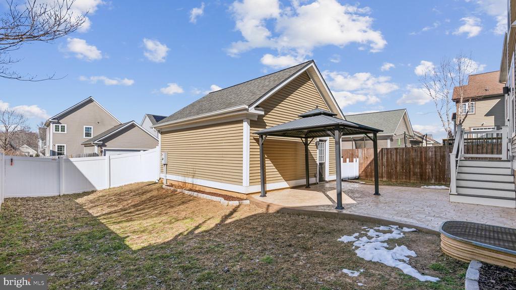 7115 CONWAY PLACE