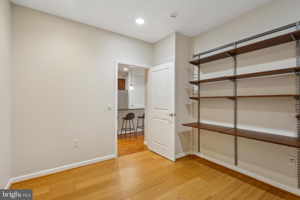 444 W BROAD STREET 410