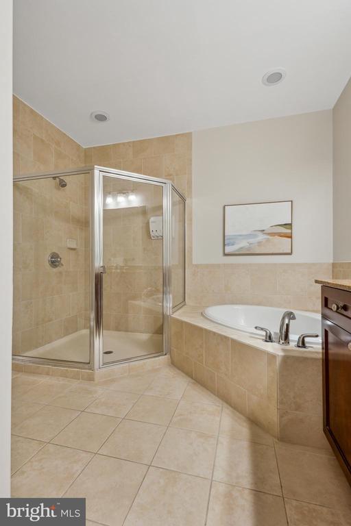 444 W BROAD STREET 410