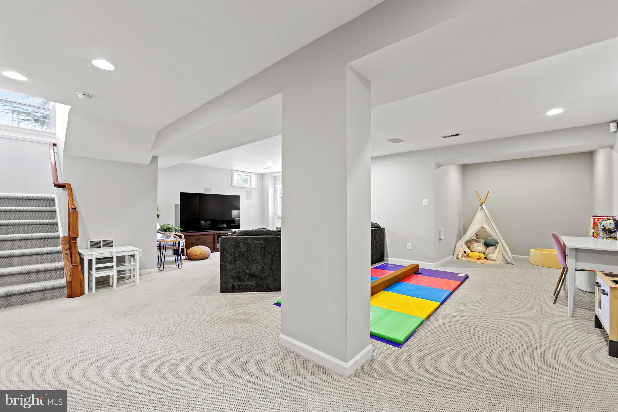 1200 TAYLOR STREET