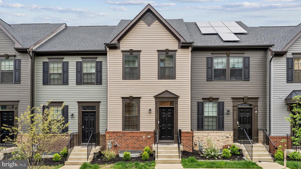 1104 SPUR LANE
