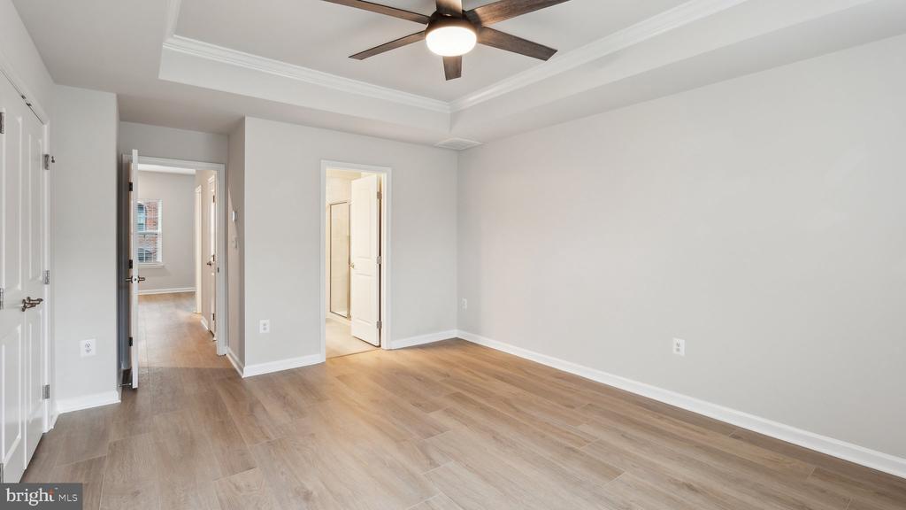 1104 SPUR LANE