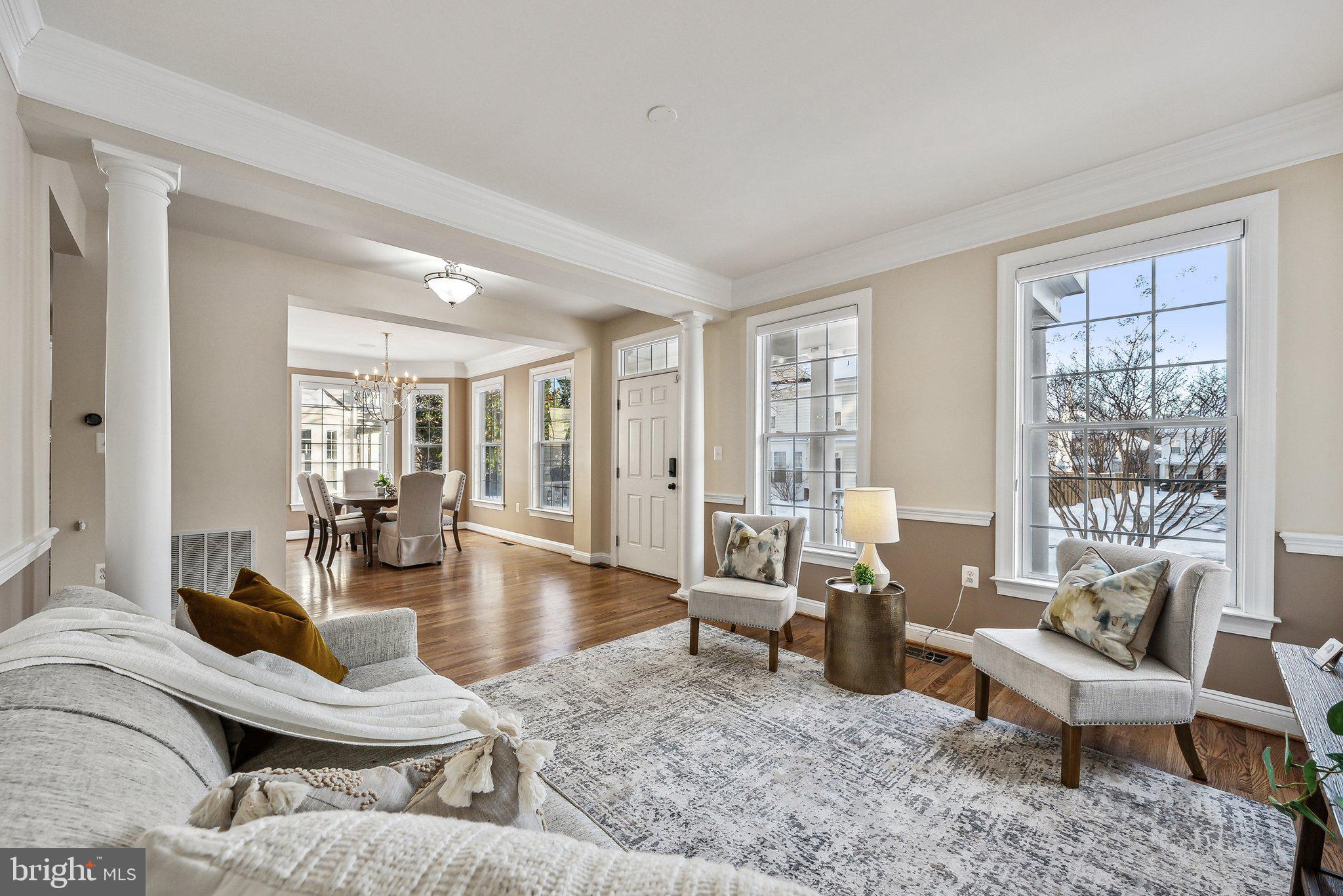 9782 MAPLE TRACE CIRCLE