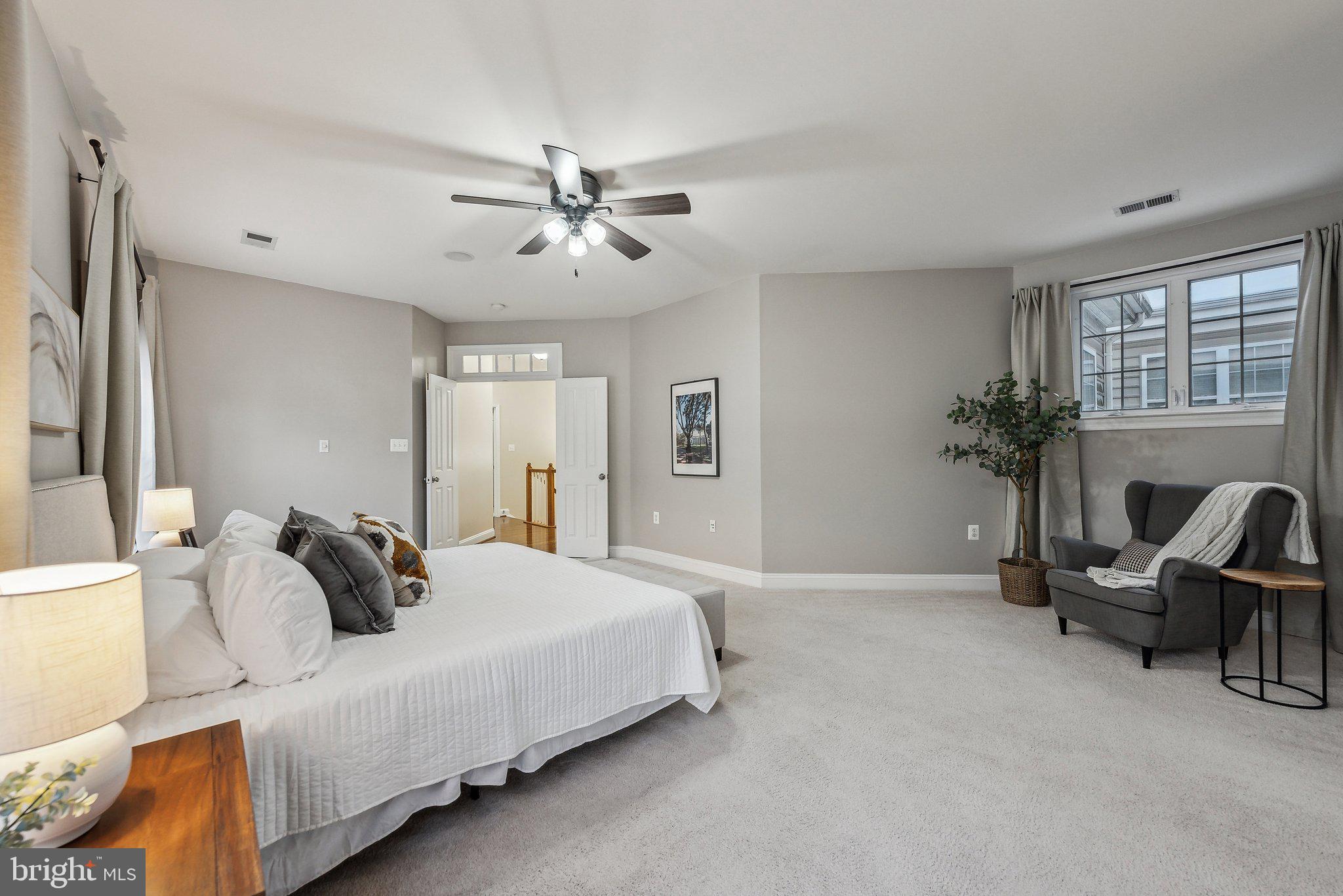 9782 MAPLE TRACE CIRCLE