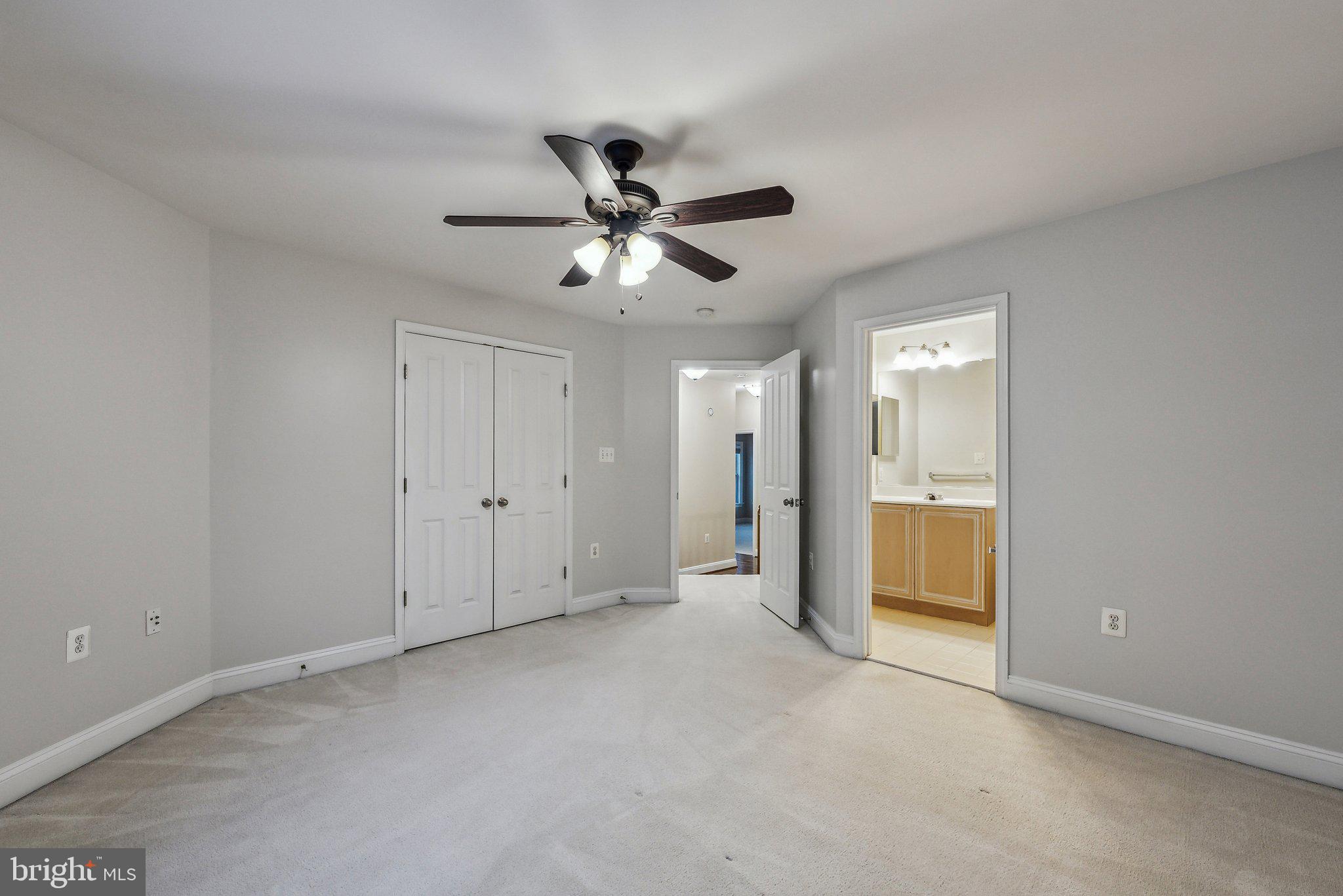 9782 MAPLE TRACE CIRCLE