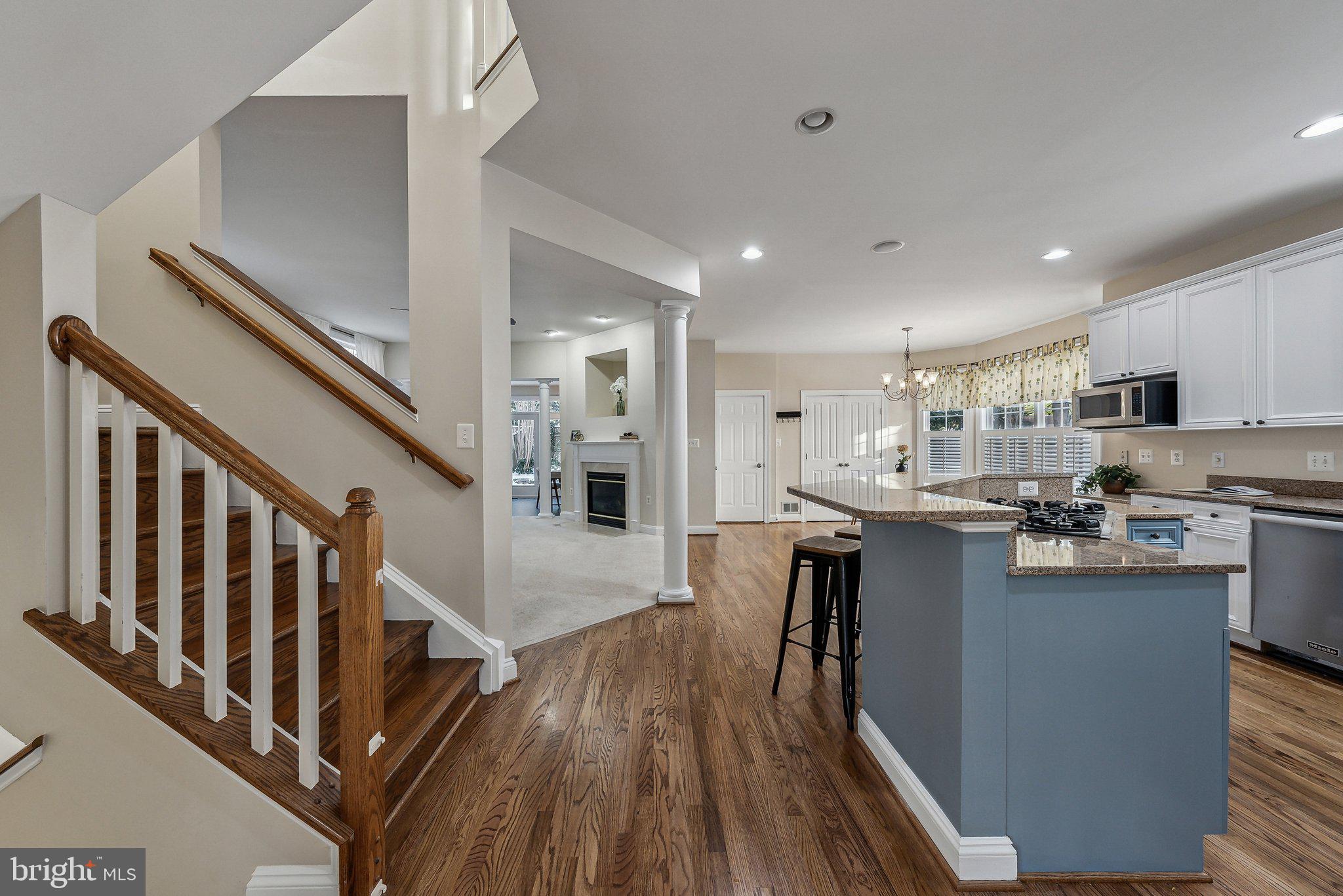 9782 MAPLE TRACE CIRCLE