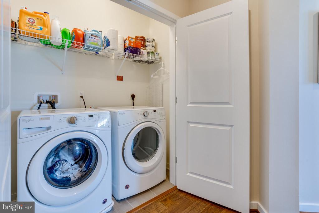 3989 NORTON PLACE 305