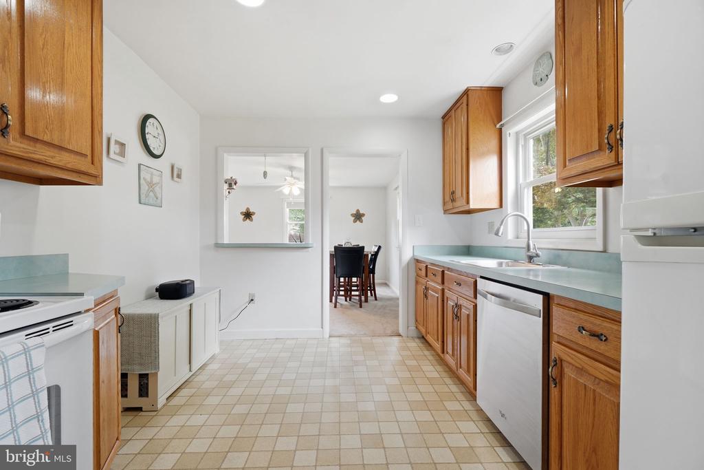 10011 TERRY STREET