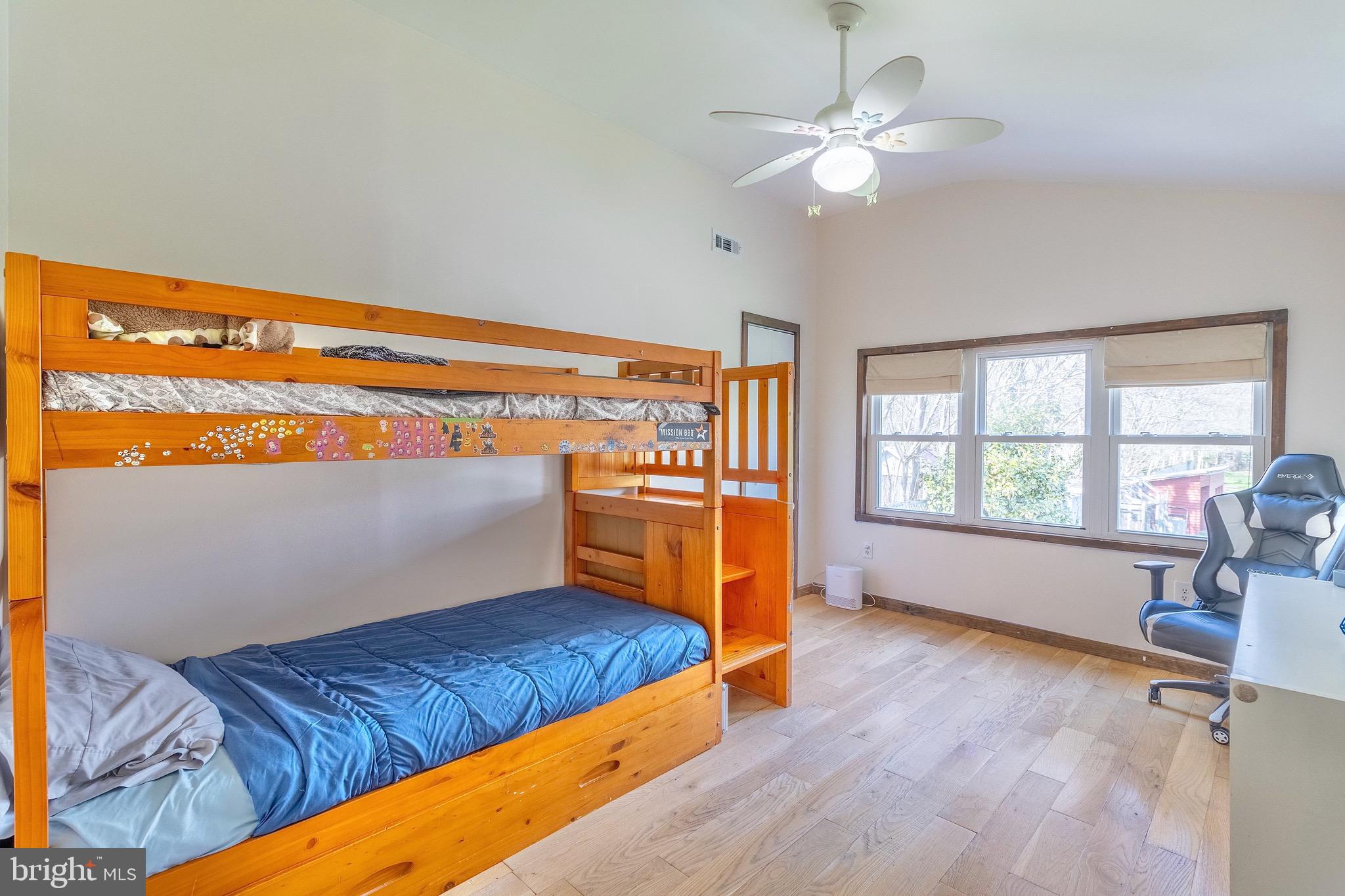 5274 OLD ALEXANDRIA TURNPIKE