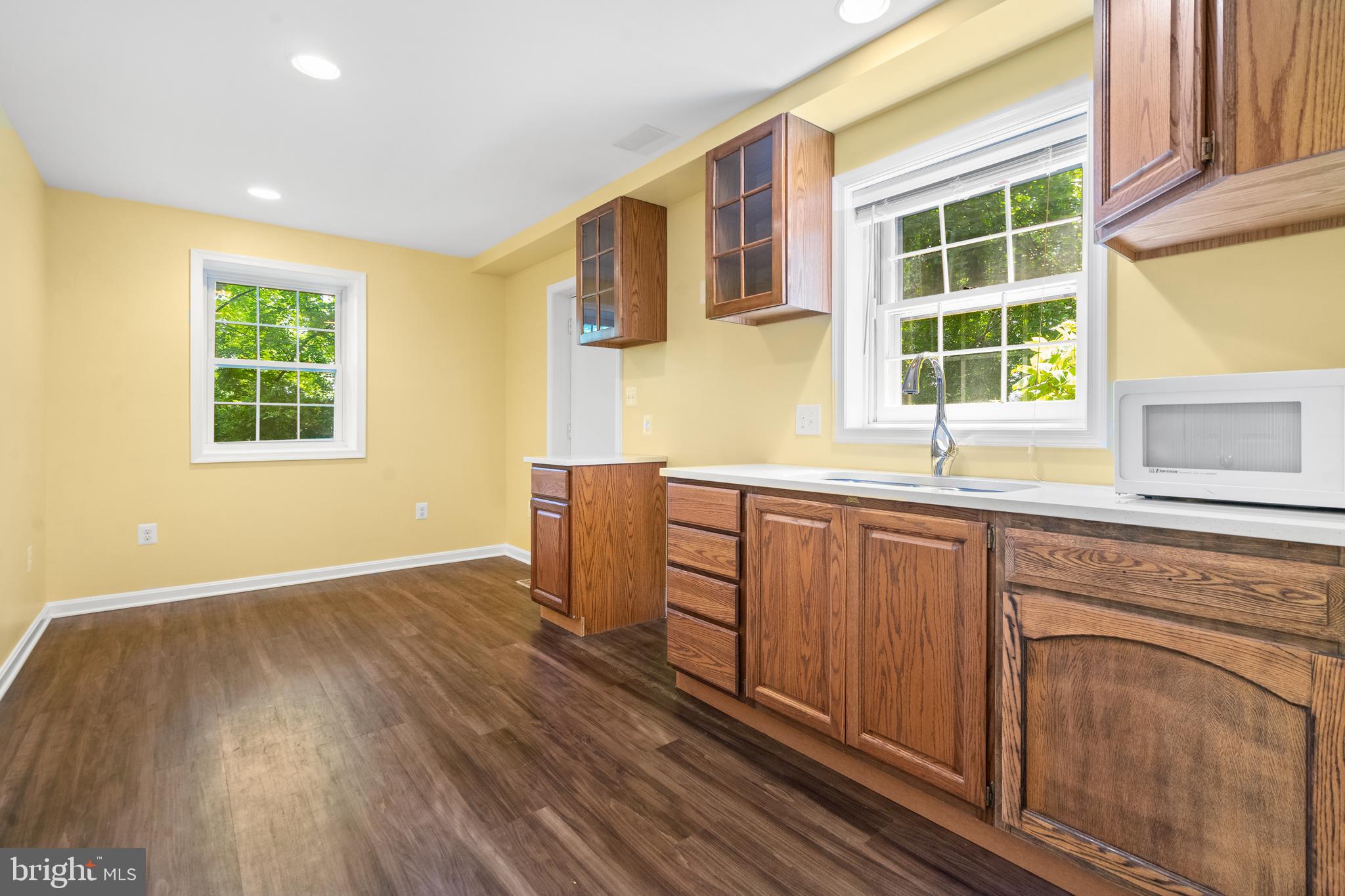 7209 WOODS EDGE COURT