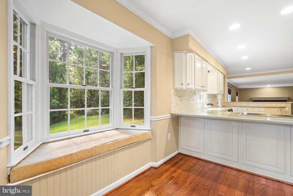 7209 WOODS EDGE COURT