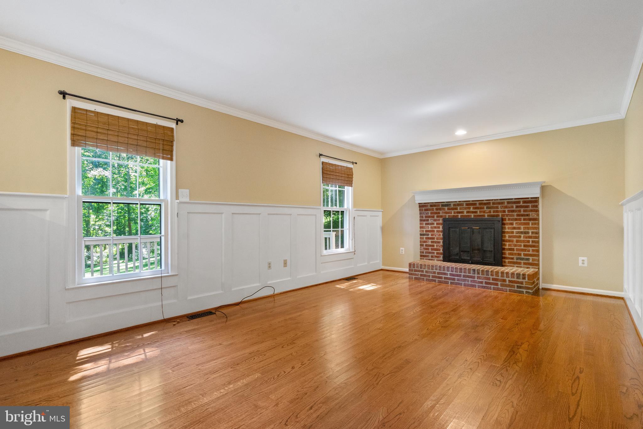 7209 WOODS EDGE COURT