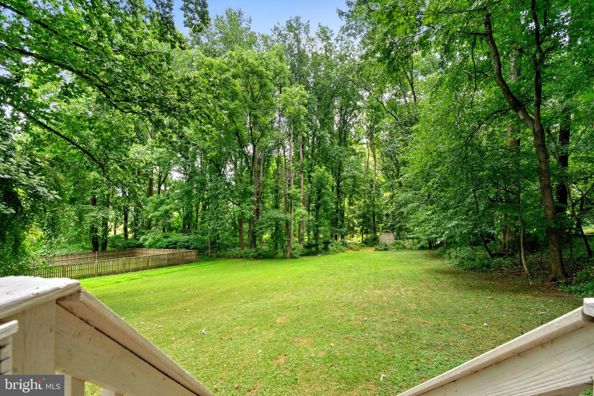 7209 WOODS EDGE COURT