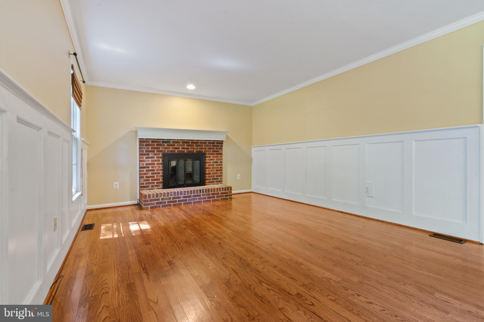 7209 WOODS EDGE COURT