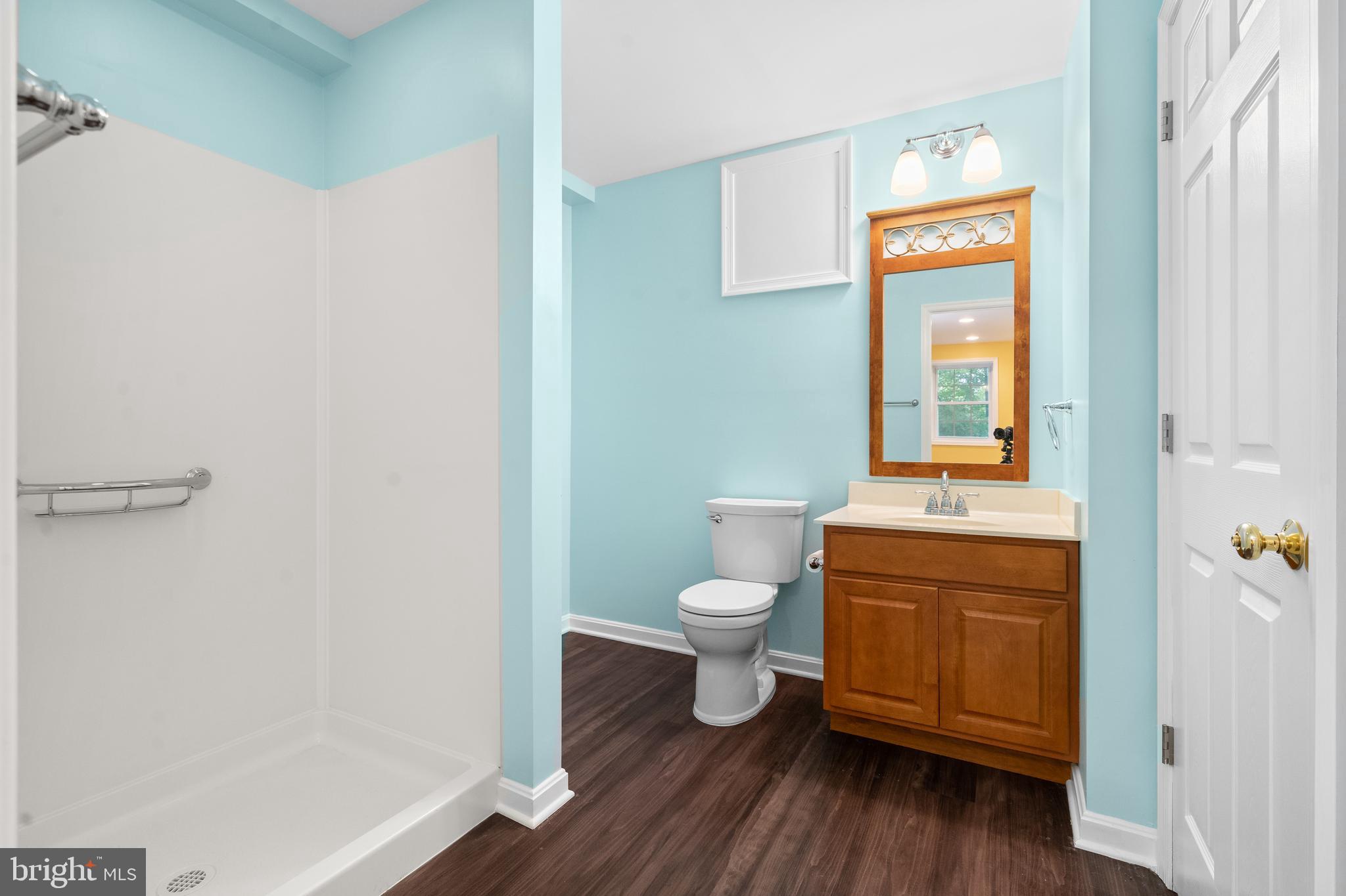 7209 WOODS EDGE COURT