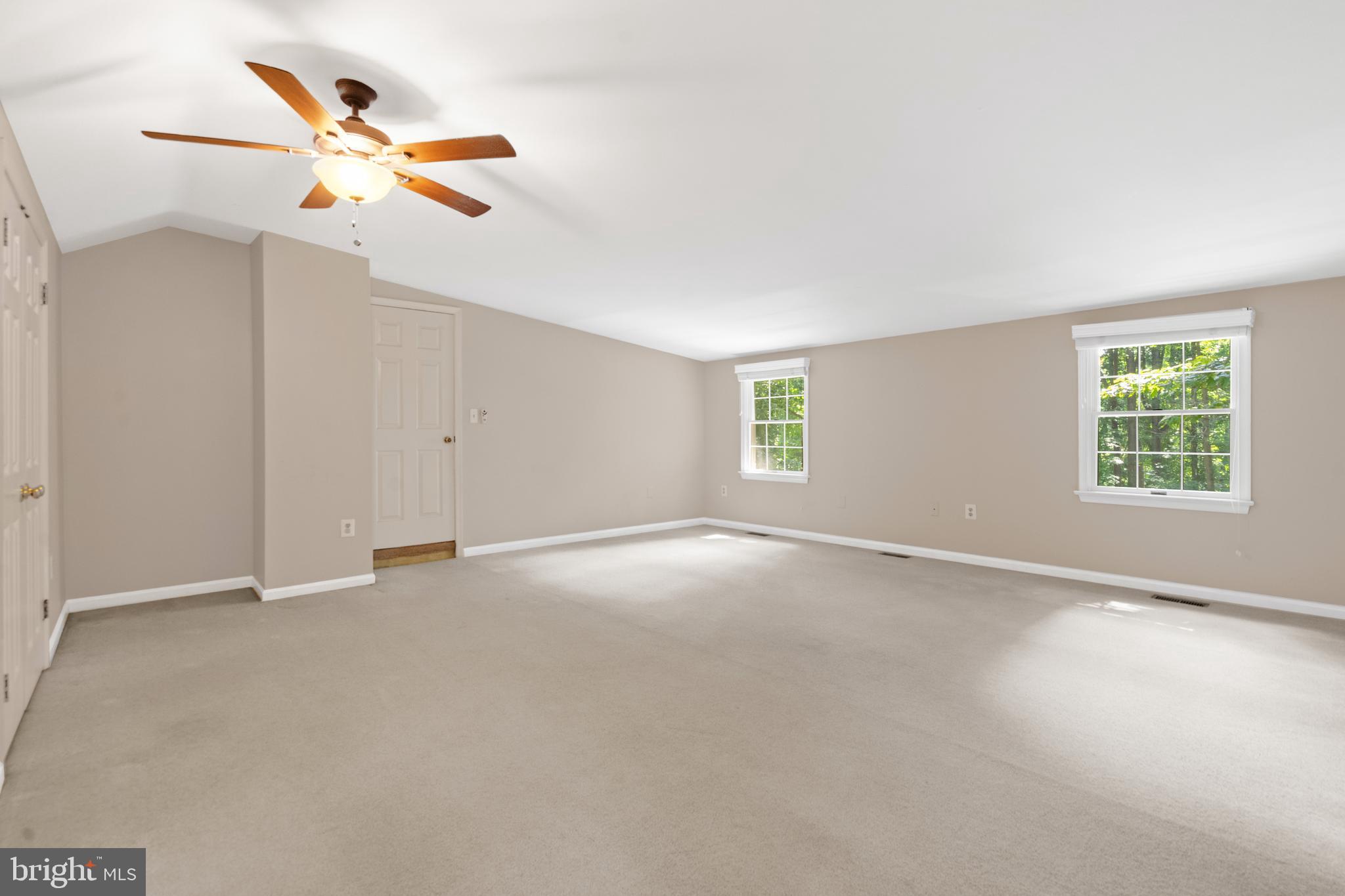 7209 WOODS EDGE COURT